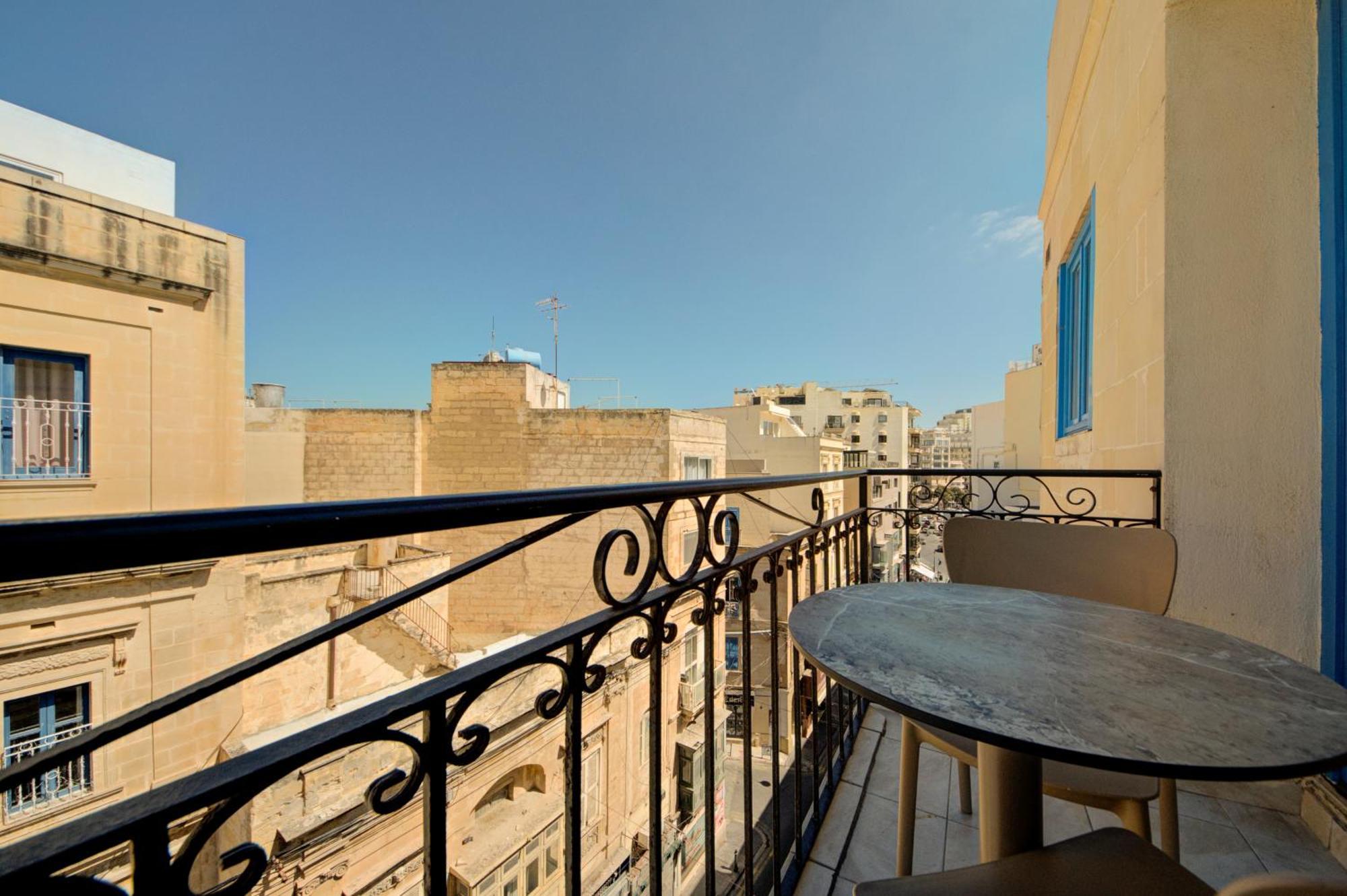 Sapphire Residences - Apartments & Penthouse In Central Sliema By Shortletsmalta Kültér fotó