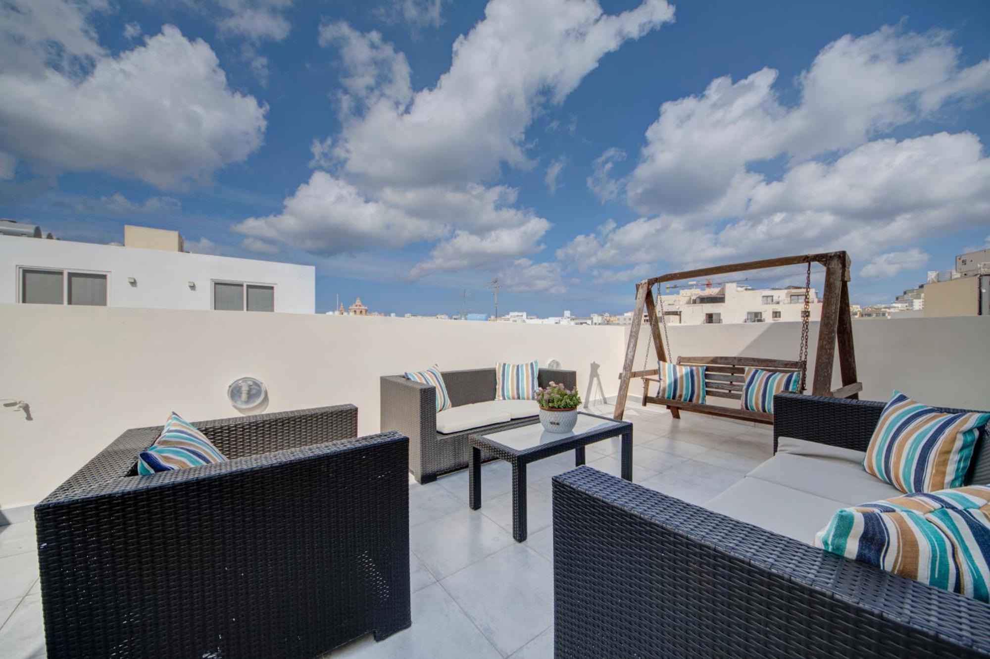 Sapphire Residences - Apartments & Penthouse In Central Sliema By Shortletsmalta Kültér fotó